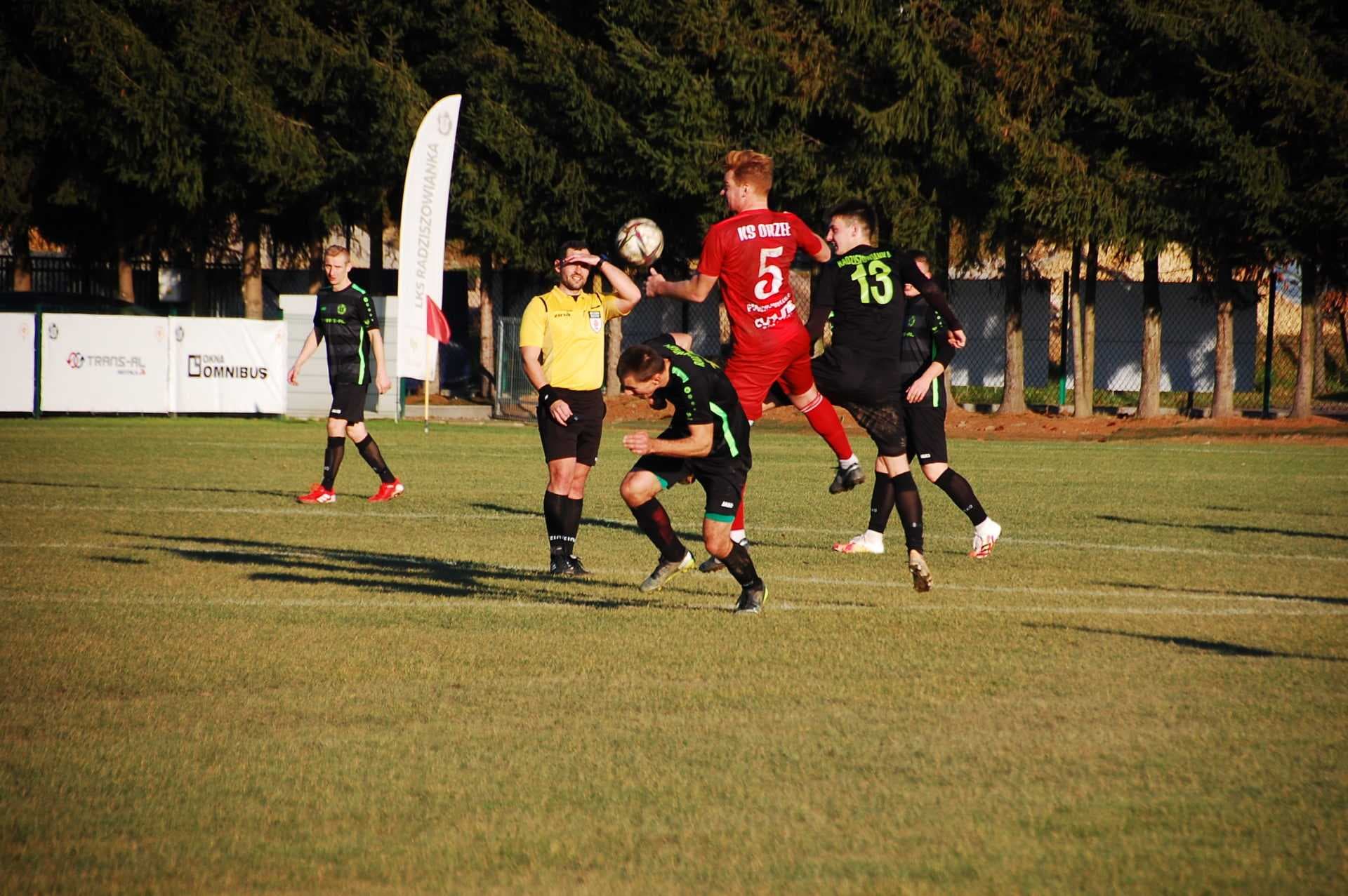Radziszowianka - K.S. Orzeł Piaski Wielkie 5 :1 — zdjęcie 64