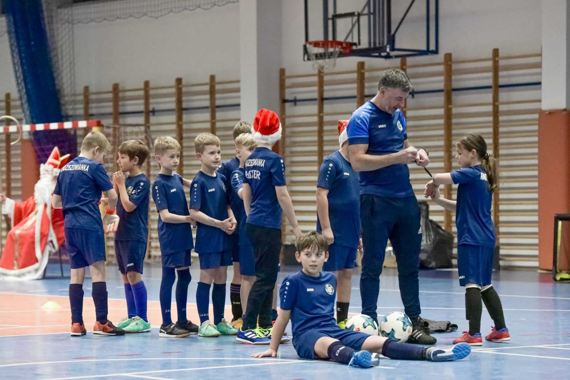 FOTORELACJA Mikołajki z Radziszowianka Radziszów  — zdjęcie 38