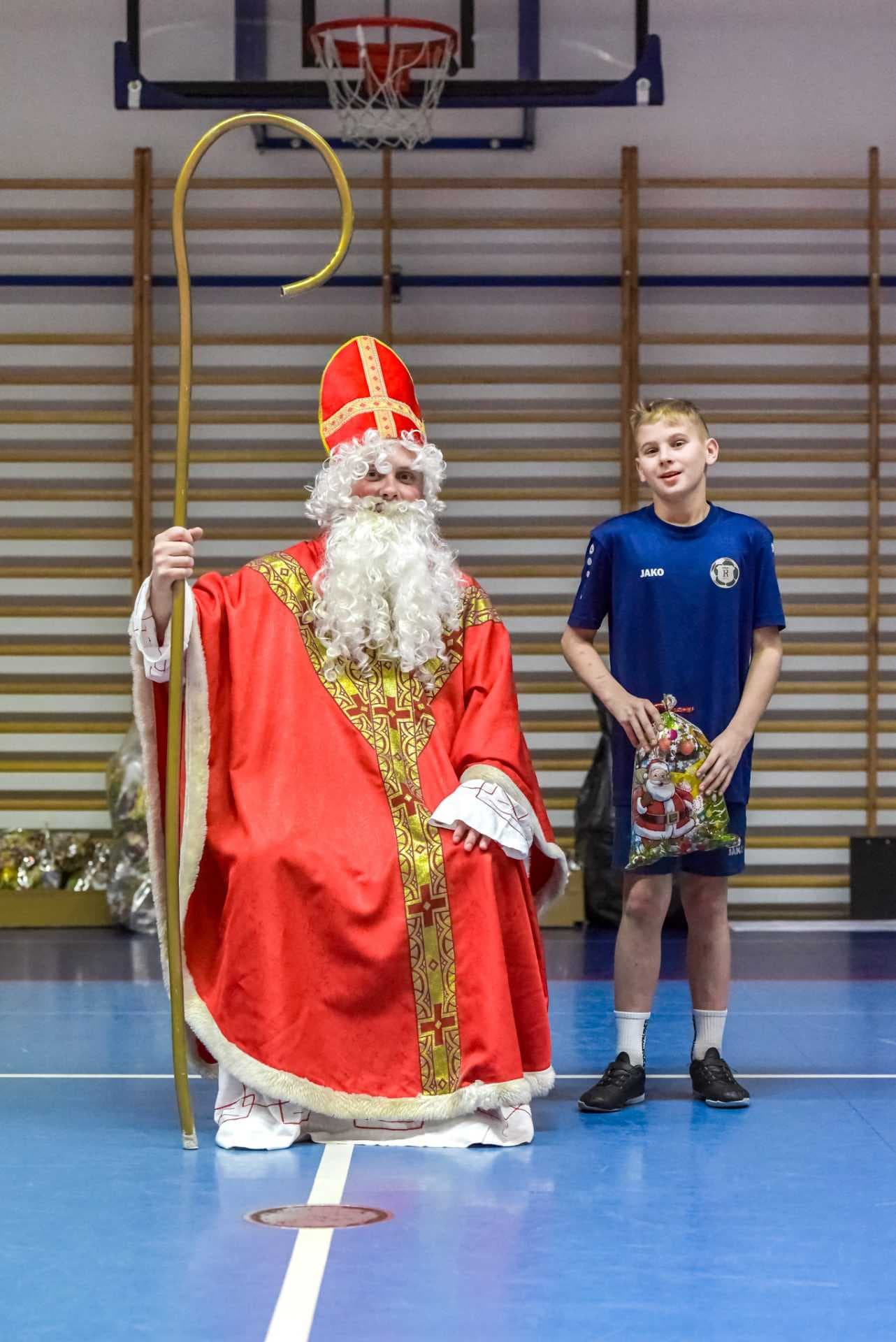 FOTORELACJA Mikołajki z Radziszowianka Radziszów  — zdjęcie 51