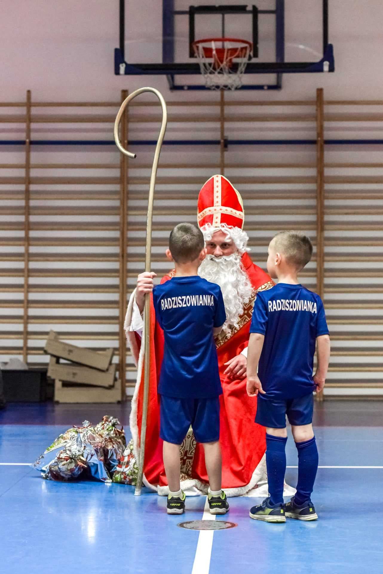 FOTORELACJA Mikołajki z Radziszowianka Radziszów  — zdjęcie 122