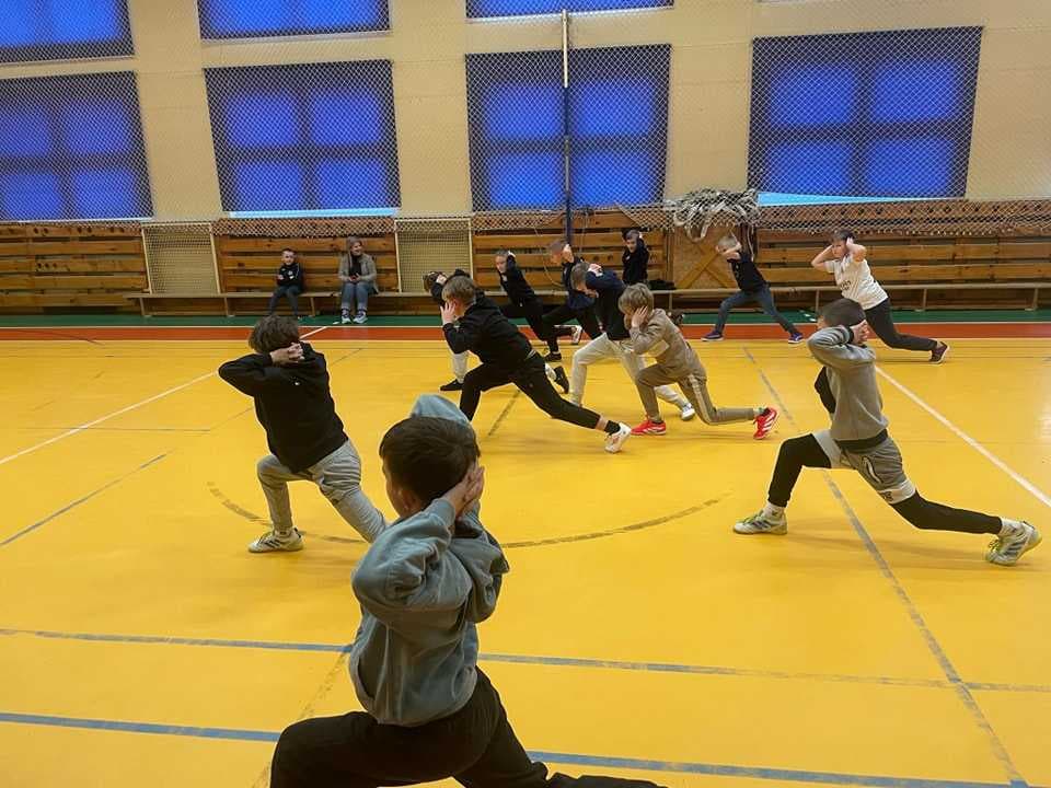 ZIMOWA PÓŁKOLONIA Z RADZISZOWIANKĄ 2025 - DZIEŃ 2
