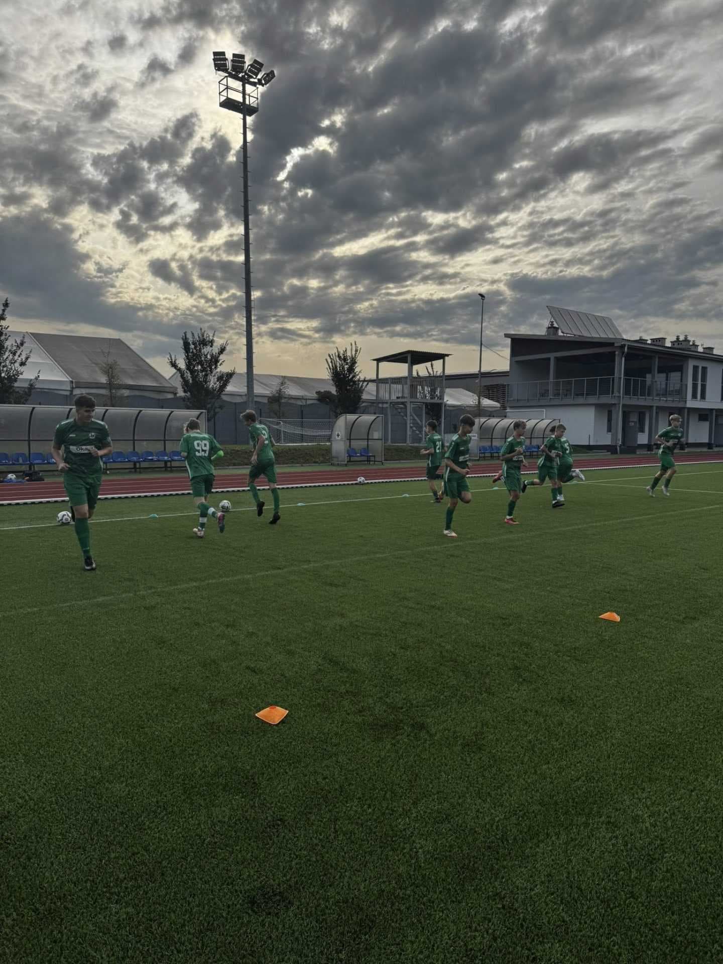 AKADEMIA Junior Młodszy U-17